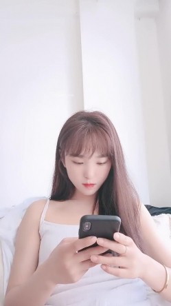 核弹！校花被干了~20小时~【杨洋小妹妹】无套啪啪~吞精~ 截图2