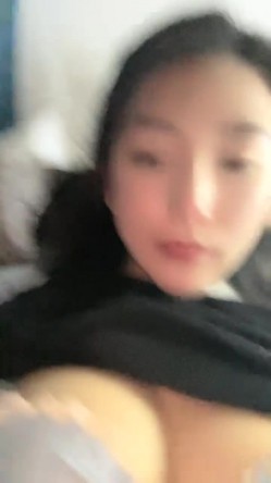 重磅推荐！苏州G奶校花，真实可约，【大二学妹】尺度升级，第一次玩跳蛋，馒头逼，看了让人眼馋不已 截图1
