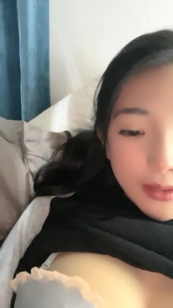 重磅推荐！苏州G奶校花，真实可约，【大二学妹】尺度升级，第一次玩跳蛋，馒头逼，看了让人眼馋不已 截图12
