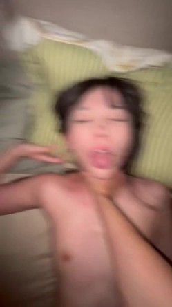 北京贫乳小姐姐【王妤昔】性爱自拍流出 截图3