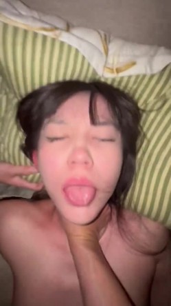 北京贫乳小姐姐【王妤昔】性爱自拍流出 截图4