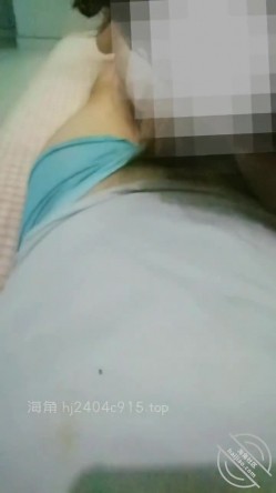 乱伦大神【梦想是母姨双飞】，在小姨闺蜜面前做爱真刺激 截图1