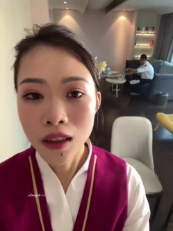 空姐被干了【优优baby】真实空姐和机长吃鸡舔穴舔脚 无套啪啪 户外 车里 截图6