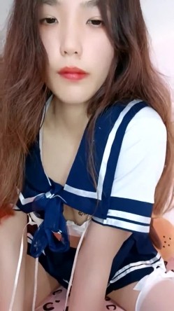 核弹！极品大学生~20小时~【水也】道具狂插~扣穴自慰，校园文艺风，清冷系美女也脱光光了，刺激 截图3