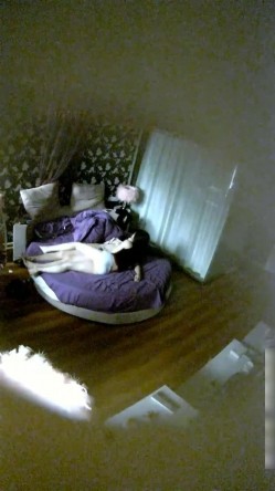 女神级性感气质长发美女和新男友开房有点害羞不让男的脱她内裤,2人索性穿着内裤操,干爽后自己脱掉女上位操! 截图6