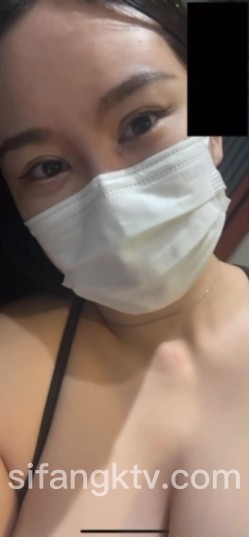 波霸尤物女模易阳1VS1全裸私拍超大号车灯 截图7
