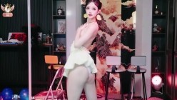 重磅国产女团【98k_001】爆肝合集 ️D杯女主镇场 一女带飞一个团 截图8