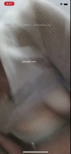 【小辣椒是你的保姆】喂你喝奶水长大的风韵少妇，‘哈哈哈丑女无敌’，AV棒手指扣粉穴，喷淫水出来，开门自慰，邻居声音都听到了！ 截图3