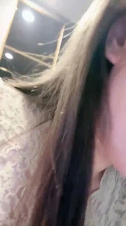 G奶校花~20小时~【小初恋】，清纯指数极高，年龄看着不大这对大奶子真是惊人 截图6