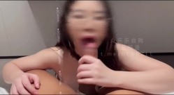 超极品媚黑眼镜娘『Co668c』婊骚母狗多人群交换妻，被大黑鸡巴操的淫叫连连 截图14