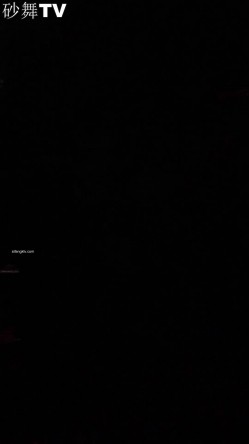 【猎奇资源 砂舞】舞厅内的淫乱 重金属质感般的性爱 抓奶+抠逼+摸屌+口爆+打站桩+站炮 淫乱篇 截图7