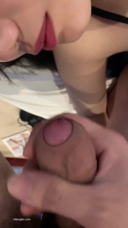 又美又骚活儿又好，极品骚浪贱小母狗各种性爱，跳跳糖口活口爆啪啪，得此女性福一生 截图13