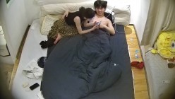 酒店偷拍大学生情侣颜值眼镜妹玩游戏时候被男友打桩 截图2