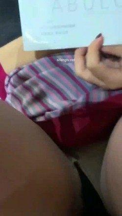 【全网稀缺航空】4月最新更新@空姐兼职约炮、飞机上厕所丝袜诱惑Vol.2 105V 截图3