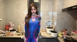 九头身大奶外围婊【巨樱】自入520门槛，脸穴同框自慰啪啪，主打一个开放骚气，金主最爱 截图2