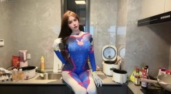 九头身大奶外围婊【巨樱】自入520门槛，脸穴同框自慰啪啪，主打一个开放骚气，金主最爱 截图4