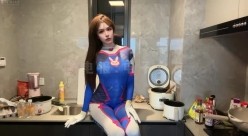 九头身大奶外围婊【巨樱】自入520门槛，脸穴同框自慰啪啪，主打一个开放骚气，金主最爱 截图5