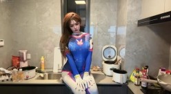 九头身大奶外围婊【巨樱】自入520门槛，脸穴同框自慰啪啪，主打一个开放骚气，金主最爱 截图7