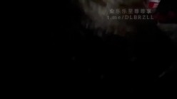 武汉富二代泡良大神「Y先生」推特约炮实录 极品高颜值小母狗在家被各种道具调教3P、跑车外露出 截图10