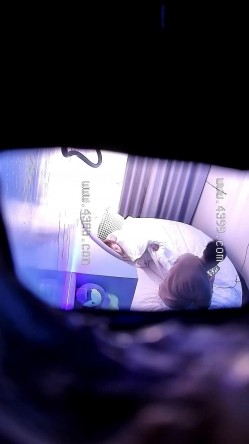 酒店偷拍 ️ 外表可爱的极品学妹被屌丝男友疯狂折腾两小时 截图4
