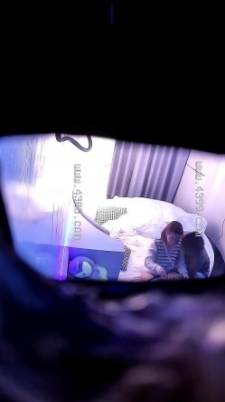 酒店偷拍 ️ 外表可爱的极品学妹被屌丝男友疯狂折腾两小时 截图6