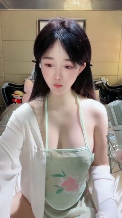 倾国倾城古风美女！【小宝儿】看得人鸡巴梆硬 垂涎三尺 截图6