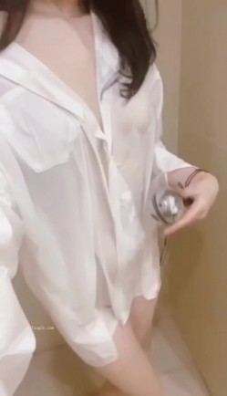 极品绿茶主播【一亿】人美声甜 最新VIP福利视频 截图9