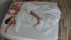 情趣酒店 顶级清纯女友 绝对校花级 好漂亮 男友插的很用力 截图13