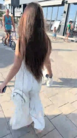 多年未见如此带劲！大神在俄罗斯吃的真香，一排顶级漂亮毛妹，海滩选美大秀？都年轻漂亮，特别是蓝眼睛那位，抓进去操 截图13