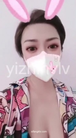 【极品骚货性爱流出】推特女神『大婊姐』深情解说每一个淫乱不堪的故事:当着老公面被他朋友无套插入的三人大战 截图3