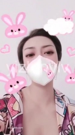 【极品骚货性爱流出】推特女神『大婊姐』深情解说每一个淫乱不堪的故事:当着老公面被他朋友无套插入的三人大战 截图13