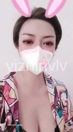 【极品骚货性爱流出】推特女神『大婊姐』深情解说每一个淫乱不堪的故事:当着老公面被他朋友无套插入的三人大战 截图14