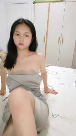校花下海！超级清纯超漂亮~【大一学生】，楚楚可怜的小眼神，瞬时勾起一众大哥的保护欲 截图4