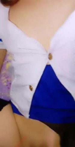 逼毛稀疏干净的良家少妇美女谎称加班和同事出租屋肏逼淫叫:好爽,我要哥哥操我,干的逼逼太爽了,干死小骚逼 截图2