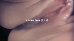 专约极品良家尤物大神【坏大叔】超极品身材反差尤物人妻当成鸡巴套子爆操，端庄人妻被操的骚叫不停 截图9