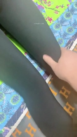 外站大神最新出品 续！【瑜伽女神嫂子】跟大哥吵架嫂子被打，借机关怀终于啪啪成功 截图1