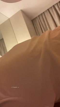 露脸泄密！反差少妇沉迷双排镶珠男的肉棒，母狗调教3P被珠子肏的欲仙欲死 截图1