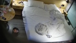酒店偷拍 学生情侣精壮小伙和甜美温柔女友啪啪三场后相拥而眠大学生 截图1