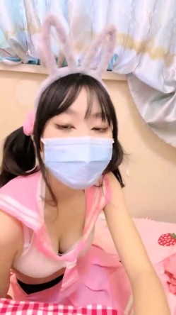 二次元，大长腿，【大白兔柳岩】，新人下海，学妹挺可爱，~少女的肉体总是那么美，那么诱人 截图3