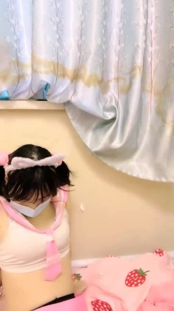 二次元，大长腿，【大白兔柳岩】，新人下海，学妹挺可爱，~少女的肉体总是那么美，那么诱人 截图12