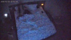 酒店偷拍反差婊眼镜妹子换上黑丝情趣睡衣配合男友69互舔口爆后入 截图3