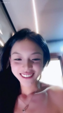 漂亮好身材模特御姐【小莹】下海福利~我魂都被勾走了~自慰~淫水喷不停 截图16