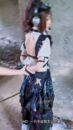 【超美高端 ️罕见露脸露点】极品CosPlay爆机少女【喵小吉】六月新作《战斗女仆》柔领极品战斗女神 超清4K原版 (2) 截图4