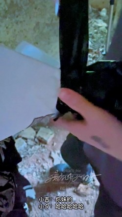 【超美高端 ️罕见露脸露点】极品CosPlay爆机少女【喵小吉】六月新作《战斗女仆》柔领极品战斗女神 超清4K原版 (2) 截图6