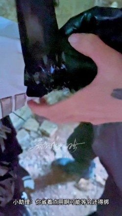 【超美高端 ️罕见露脸露点】极品CosPlay爆机少女【喵小吉】六月新作《战斗女仆》柔领极品战斗女神 超清4K原版 (2) 截图7