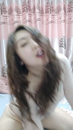 火爆全网极品露脸人妻熟女，肚皮舞老师【柏X彤】绝密私拍，肤白奶大肥臀裸舞啪啪，相当炸裂 截图13