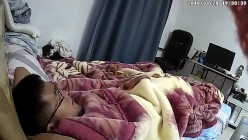 【360摄像头】偷拍少妇卖淫三年接待嫖客全记录，短发少妇，很敬业，客人一个接一个 截图1