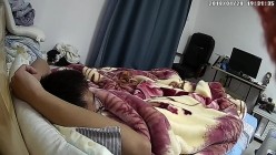 【360摄像头】偷拍少妇卖淫三年接待嫖客全记录，短发少妇，很敬业，客人一个接一个 截图2