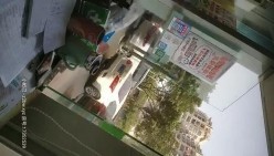 新鲜出炉实力大叔勾引强上小药房老板娘受不了库房断断续续搞2次吃饱饭后去休息室畅快的大干一场内射对白刺激 截图8