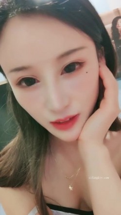 刚下海 很新鲜【170CM高挑空姐惊艳压轴出场】端庄美丽美女腼腆害羞性格超级温柔女神终于敢于大大方方地露逼了 截图1